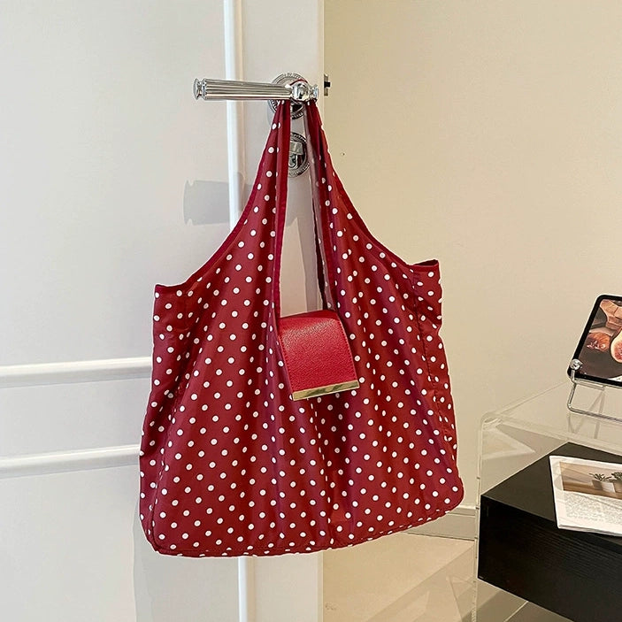 Foldable Travel Tote Bag Keychain（It can be super folded, the size of a coin purse）