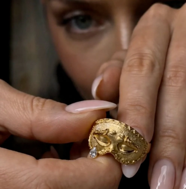 Sad Mask Teardrop Crystal Open Ring, Vintage Gold Plated Venetian Mask Band, Unique Mysterious Antique Statement Index Finger Jewelry