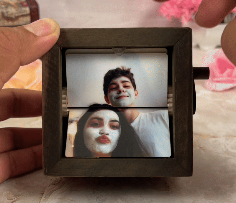 DIY Crank Photo Box